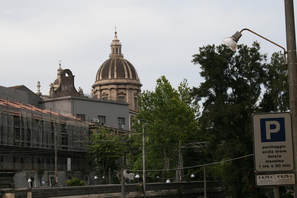 كاتانيا Bed And Breakfast Vecchio Porto الغرفة الصورة